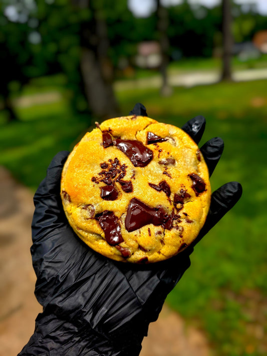 Big Ass Chocolate Chip Cookies